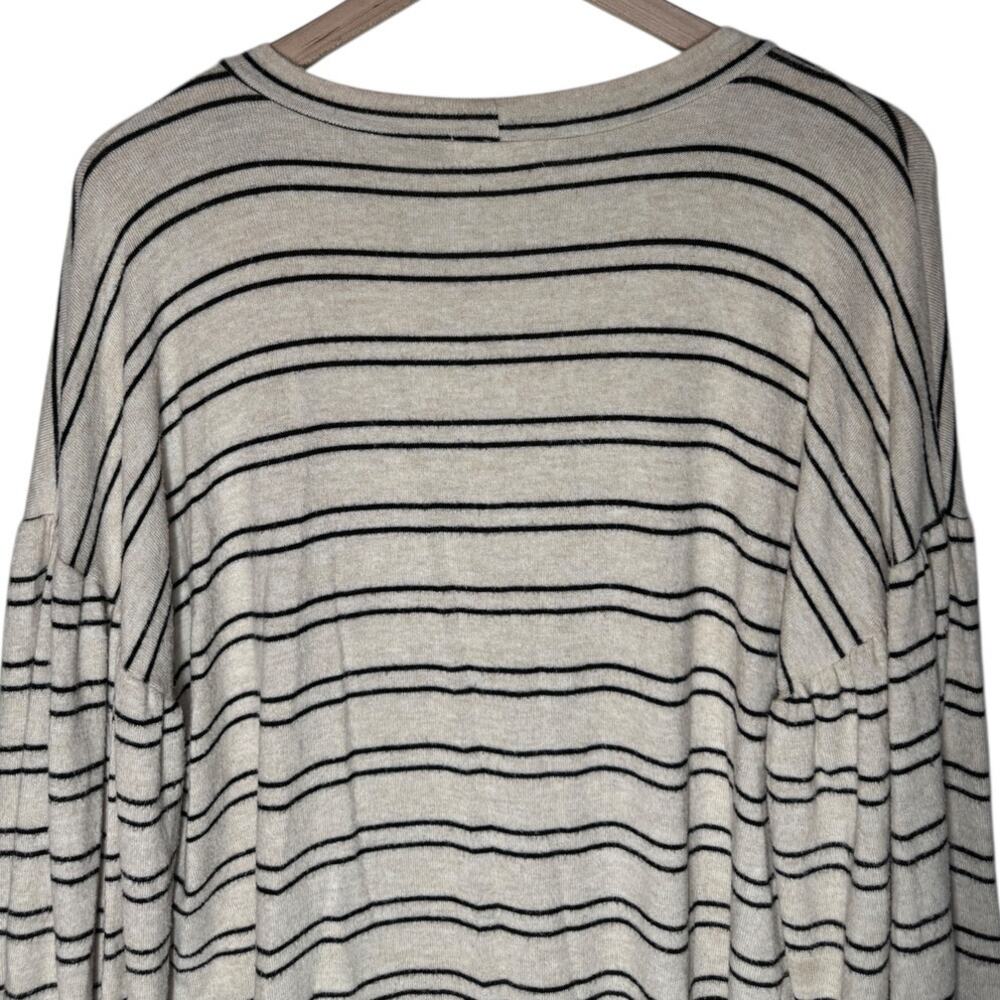 First Love Oversized Sweater Balloon Sleeve Curved Hem Cozy Slouchy Small - Picture 4 of 9